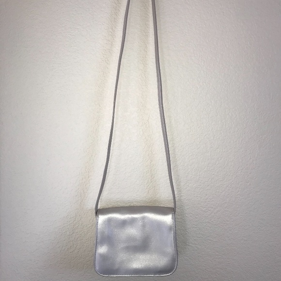 Silver Abercrombie purse - Picture 3 of 4